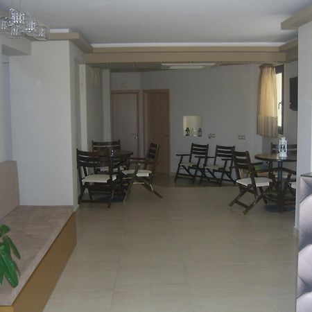 Niriides Studios And Apartments Paralía Dış mekan fotoğraf